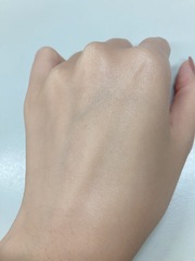 呵呵呵呵呵 - ELIXIR 怡麗絲爾 膠原亮妍多效美肌乳PK 使用心得圖片