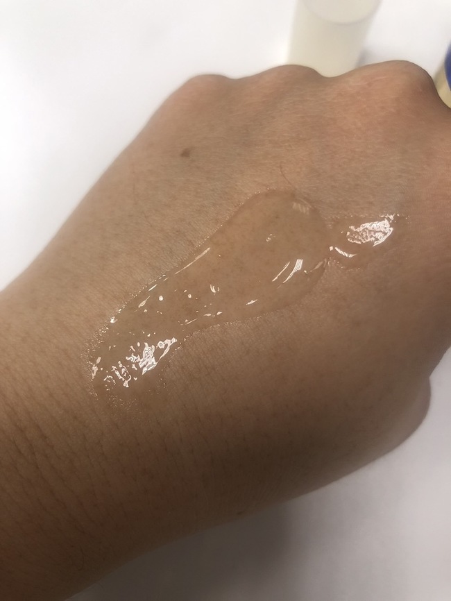 開後看的出來內容物很像凝膠