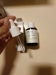 溫和不刺激的保養品，術後保養可使用。