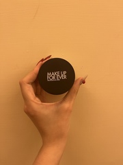 姿怡 - MAKE UP FOR EVER 粉無痕柔霧輕感修片蜜粉 0.3 使用心得圖片