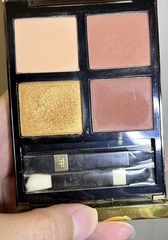 眼中的銀河 - TOM FORD 高級訂製四格眼盤 29 DESERT FOX星沙玫瑰 使用心得圖片