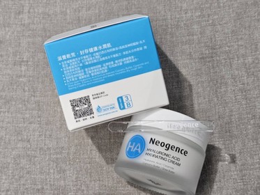 錢妃 - Neogence 霓淨思 玻尿酸保濕水平衡潤澤霜 使用心得圖片