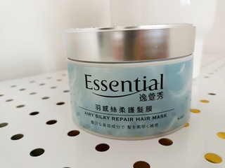 1945 - Essential 逸萱秀 羽感絲柔護髮膜 使用心得圖片