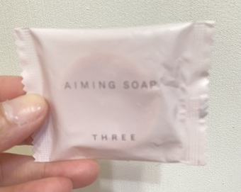imgimgimgimg輕輕措ㄧ措很容易就起泡好沖洗洗後臉龐感覺非常乾淨乾肌膚也不會有緊繃的感覺非常推薦給喜歡使用香皂的朋友💖遺憾品牌已經退出有興趣的朋友要到日本購買以上是我的心得謝謝大家的閱讀🙏imgimg