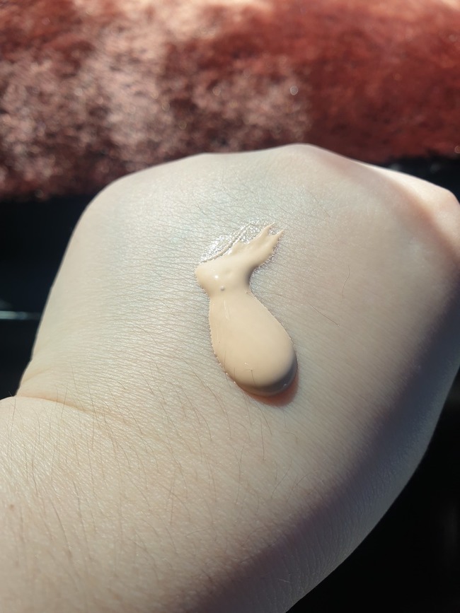 蠻適合我的算中性流動的粉底 蠻適合我的算中性流動的粉底
