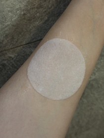 Chiao - Neogence 霓淨思 玻尿酸水光保濕調理棉片 使用心得圖片