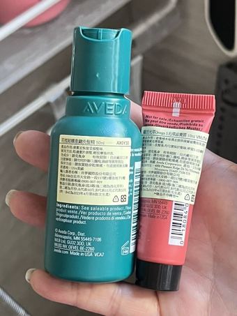 是一樣好摸頭皮感覺也很清爽