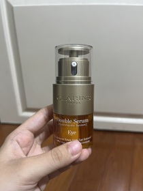 周彤 - CLARINS 克蘭詩 黃金亮眼萃 使用心得圖片