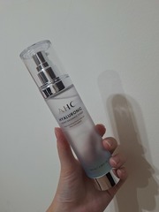 JILL WEN - AHC 超能玻尿酸保濕肌亮機能水 使用心得圖片