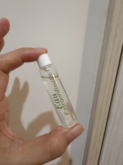 看星星的阿姨 - CLARINS 克蘭詩 綠色朝氣水 使用心得圖片