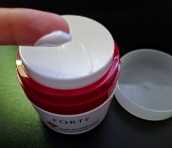 ~不會汙染到整罐乳液~好讚~🎉