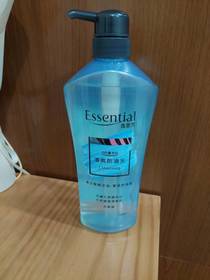 冷凍雞 - Essential 逸萱秀 清爽防油光洗髮精 使用心得圖片