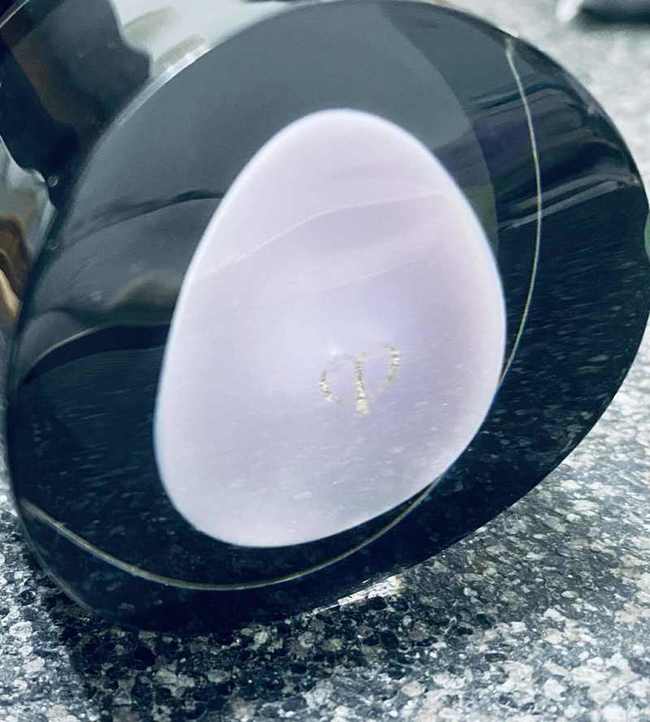 香氣平滑包覆肌膚與心靈 香氣平滑包覆肌膚與心靈