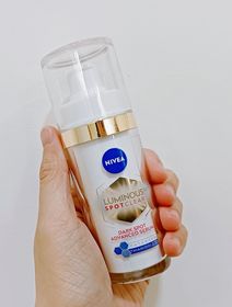 眉子喵Lsa - NIVEA 妮維雅 LUMINOUS 630®淡斑煥白精華 使用心得圖片