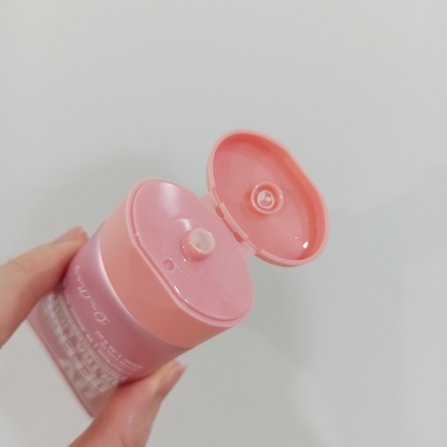 不需搖晃再倒出使用上很方便～