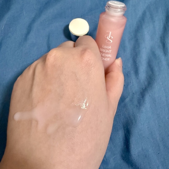 A™成分是雙層微脂仿生技術 A™成分是雙層微脂仿生技術