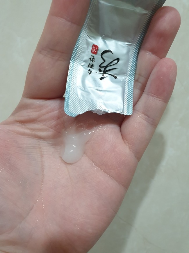 為是霜狀然後它無流動性 為是霜狀然後它無流動性