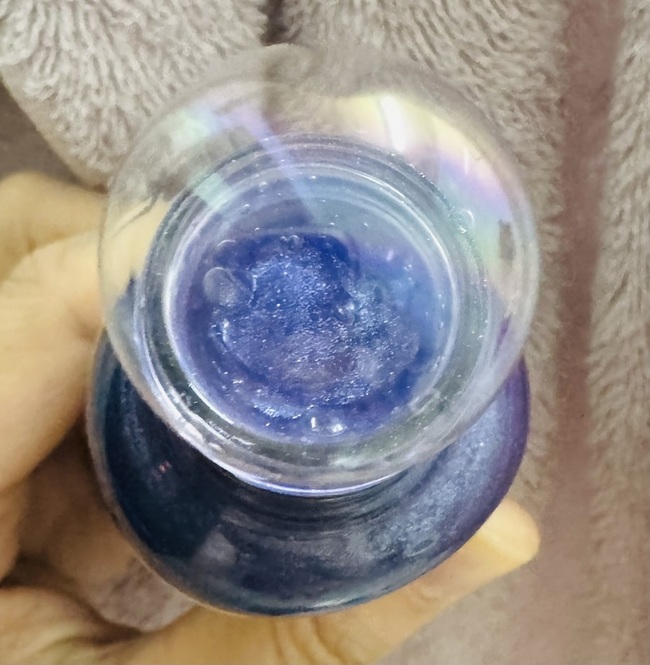 很特別深青色金蔥薰衣草味道