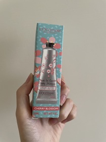 winnieyen - L'OCCITANE 歐舒丹 櫻花護手霜升級版 使用心得圖片