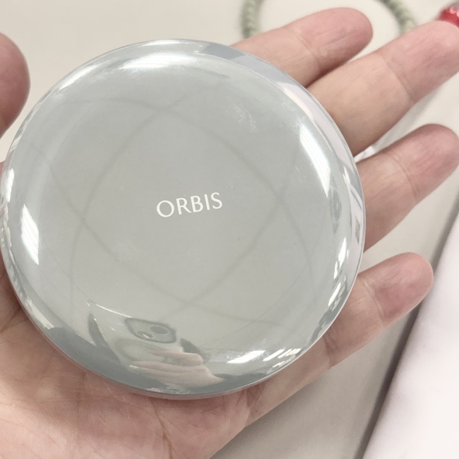 很符合我但還是會沾手指紋～～