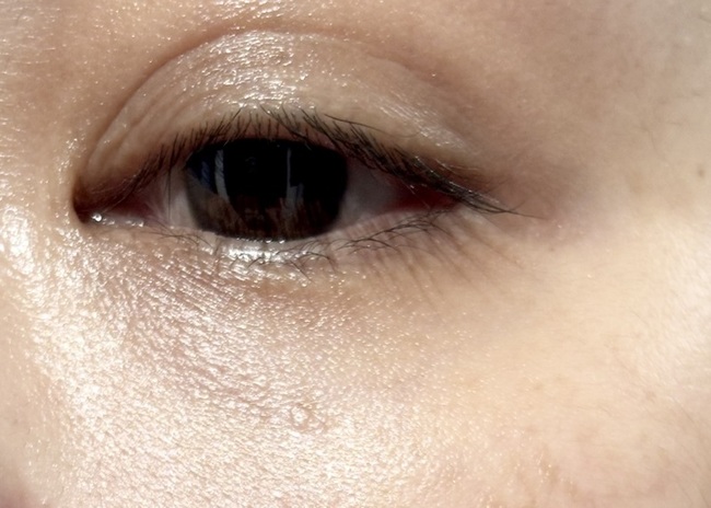 還沒入睡細紋都皺起來了哭~