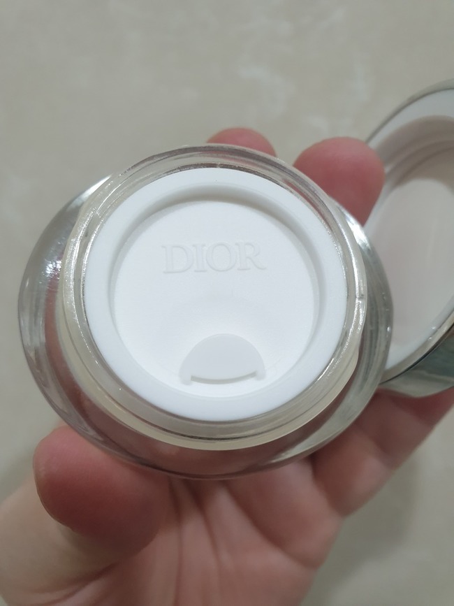 img轉開後有一層保護蓋 img轉開後有一層保護蓋