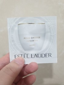 何妮妮 - Estée Lauder 雅詩蘭黛 超級米酵爆水霜 使用心得圖片