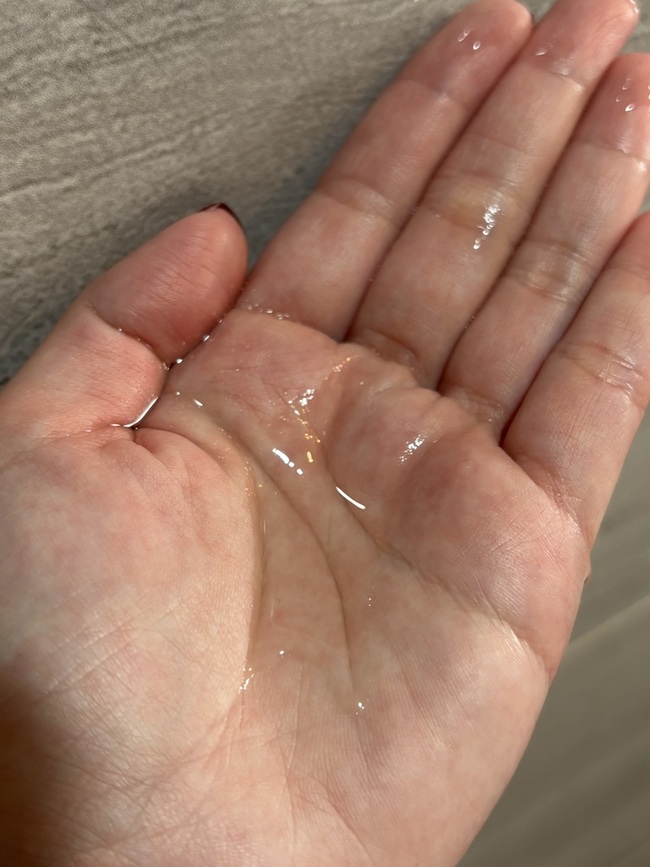 淨亮潔顏油整體感受相當驚喜