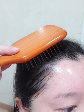 輕鬆梳整秀髮毫不費 輕鬆梳整秀髮毫不費