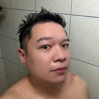 膚很像塗保濕精華那種感覺 膚很像塗保濕精華那種感覺