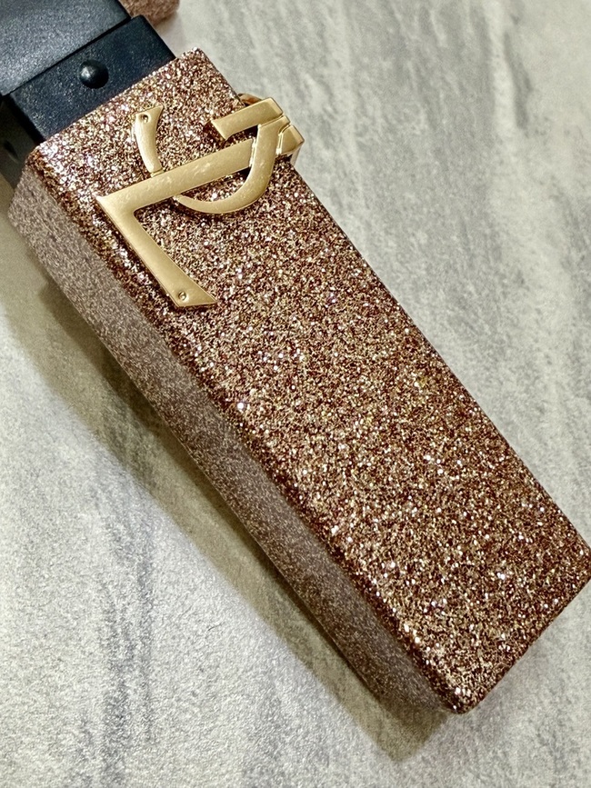 橘帶點棕帶點溫柔色調的顏色