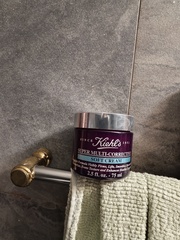 看星星的阿姨 - KIEHL'S 契爾氏 超進化無油抗老果凍霜 使用心得圖片