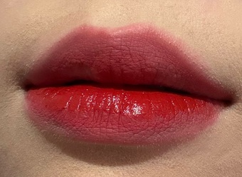 水亮瞬間就收斂變成超級霧面