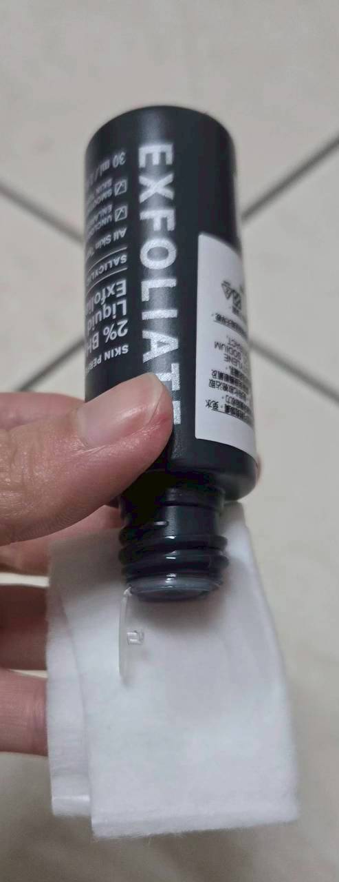 使用建議使用化妝棉進行擦拭