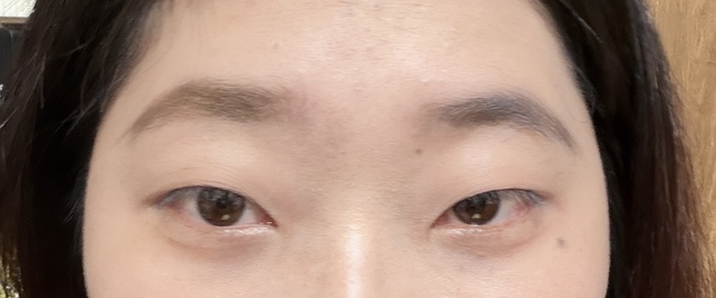 眉毛比較多沒尾就是偏少