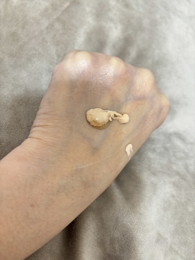 精華液給吸收了這樣就浪費了 精華液給吸收了這樣就浪費了