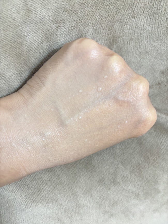 養型的粉底液都不太抗汗防水的 養型的粉底液都不太抗汗防水的