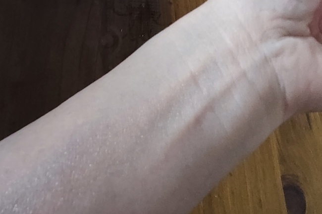 潤對於細紋乾燥肌膚很有幫助