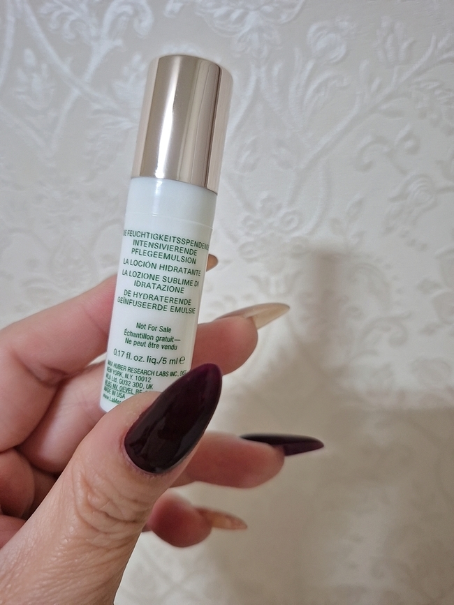 保養品全拿出來肌膚進補一下