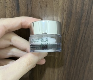 Viane - RéVive 麗膚再生 光采再生活膚霜(經典) 使用心得圖片