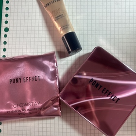 yunyin - PONY EFFECT 極水透光氣墊粉餅升級版 SPF50+ PA++++ 001 粉嫩白 使用心得圖片