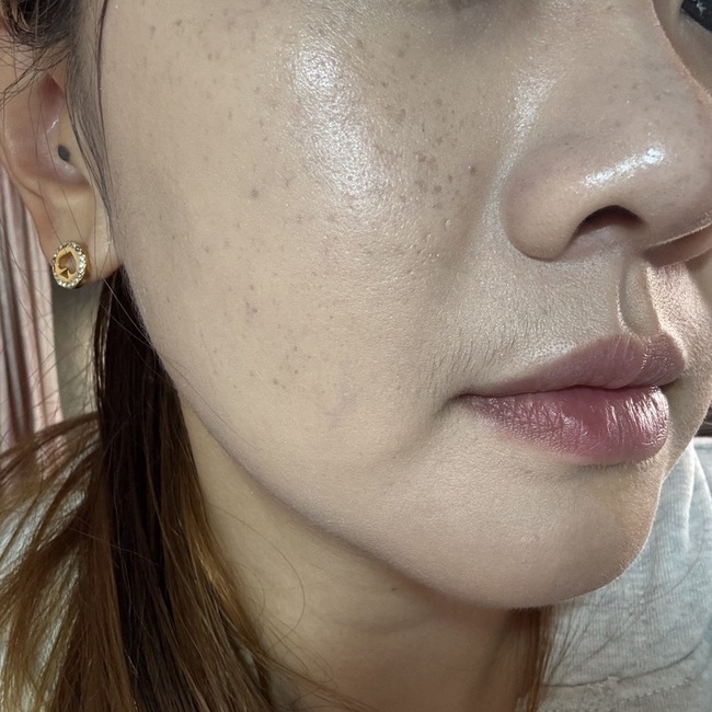 個人比較喜歡上兩層的妝感