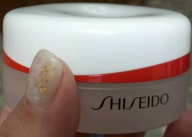 小雪 公主 - SHISEIDO 資生堂國際櫃 超聚光持光蜜粉 使用心得圖片