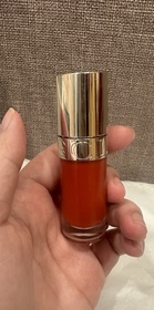 瑞鼻小姐 - CLARINS 克蘭詩 彈潤植萃美唇油 28 晨曦薔薇 使用心得圖片