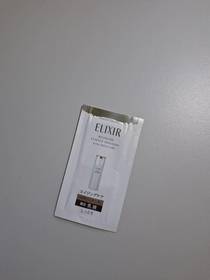 波波妮的生活星球♡ - ELIXIR 怡麗絲爾 膠原彈潤修護精華乳 滋潤型 使用心得圖片