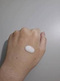 波波妮的生活星球♡ - ELIXIR 怡麗絲爾 膠原彈潤修護精華乳 滋潤型 使用心得圖片