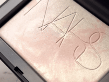 CIAO/CIAO - [NARS] 裸光幻彩蜜粉餅(NARS幻彩小白餅)