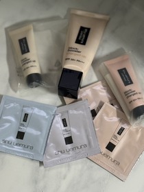 Dong Dong - shu uemura 植村秀 無極限全效亮白精華防曬乳 SPF 50+ PA+++(無暇肌) 使用心得圖片