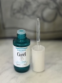Dong Dong - Curél 珂潤 類神經醯胺極護水精華 使用心得圖片