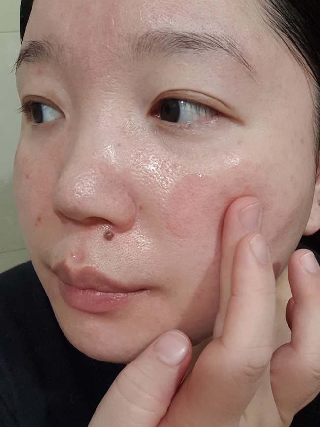 直接塗抹上臉延展度很不錯～